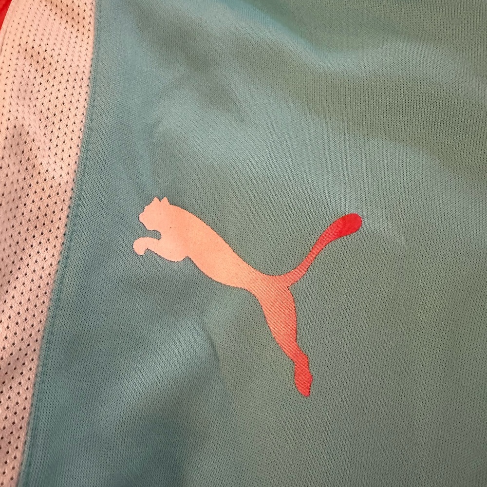 Puma activewear jacket - Picture 6 of 6